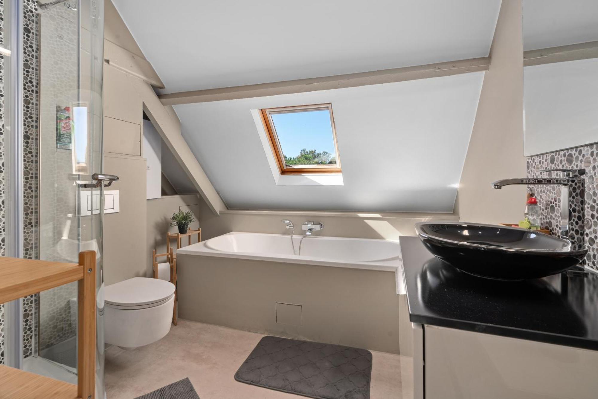 Spacious Guest Suites Near Historic Market - 5 Min Walk Brugge Eksteriør billede
